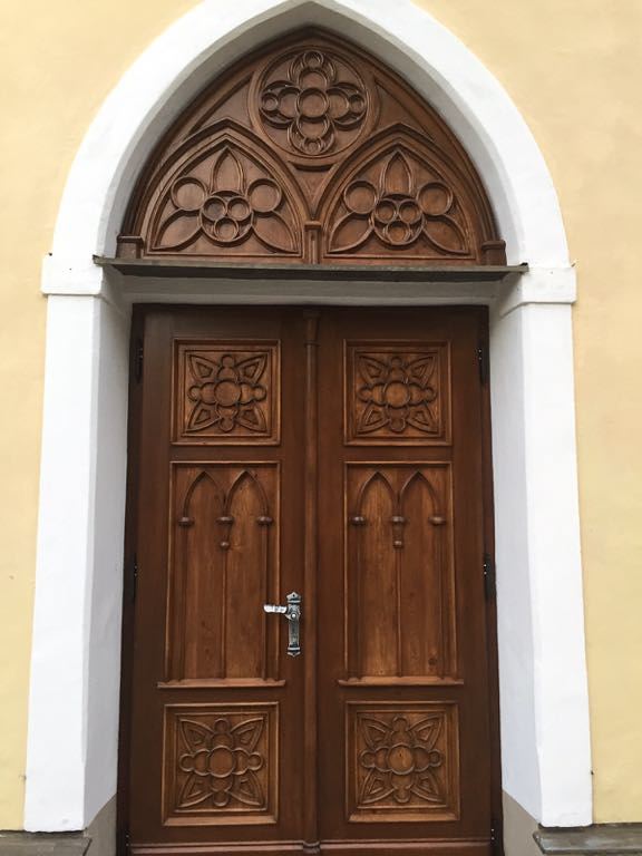 Portal Kirche Unterlaussa / P. Thomas Stellwag OSB neues Portal